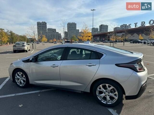 Серый Шевроле Вольт, объемом двигателя 1.49 л и пробегом 160 тыс. км за 16000 $, фото 2 на Automoto.ua