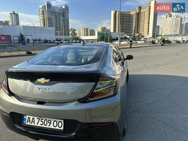 Серый Шевроле Вольт, объемом двигателя 1.5 л и пробегом 150 тыс. км за 15500 $, фото 4 на Automoto.ua