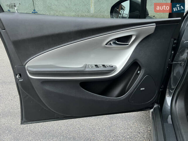 Серый Шевроле Вольт, объемом двигателя 1.4 л и пробегом 176 тыс. км за 12199 $, фото 11 на Automoto.ua