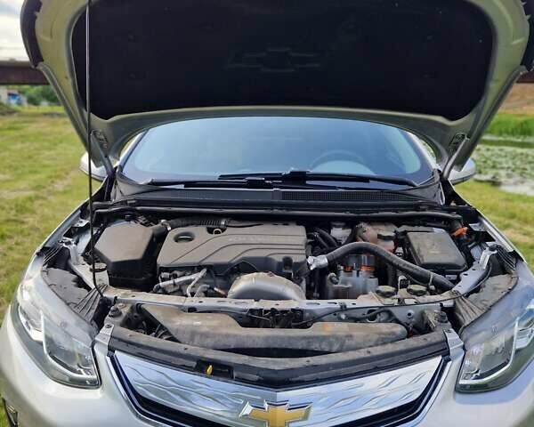 Сірий Шевроле Вольт, об'ємом двигуна 1.5 л та пробігом 95 тис. км за 14700 $, фото 16 на Automoto.ua