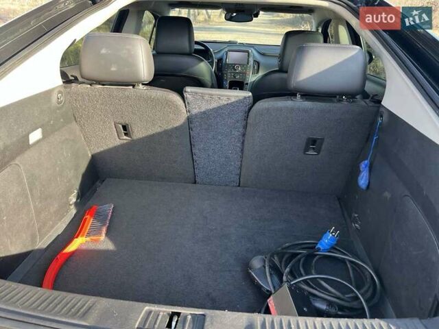 Шевроле Вольт 2015 у Кременчуге на Automoto.ua Сірий Шевроле Вольт, об'ємом двигуна 1.4 л та пробігом 162 тис. км за 11700 $, фото 6 на Automoto.ua