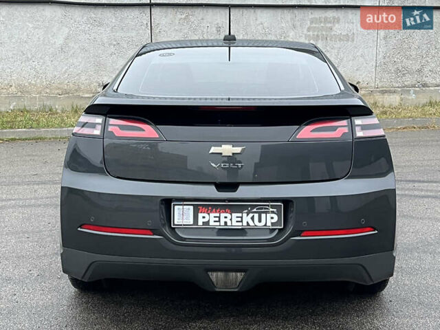 Серый Шевроле Вольт, объемом двигателя 1.4 л и пробегом 176 тыс. км за 12199 $, фото 4 на Automoto.ua