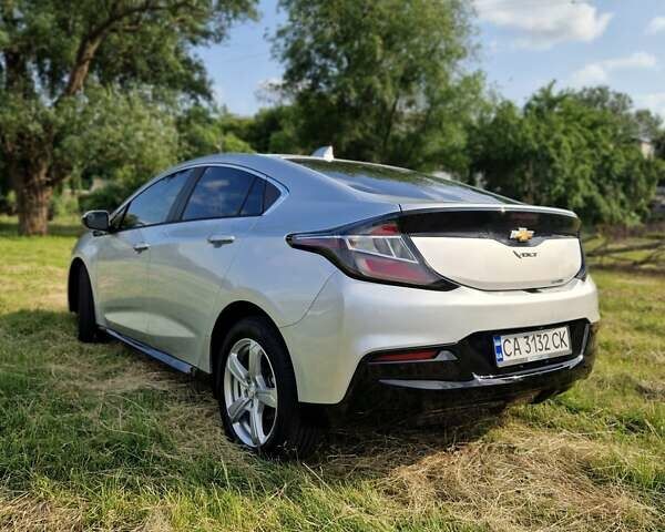 Сірий Шевроле Вольт, об'ємом двигуна 1.5 л та пробігом 95 тис. км за 14700 $, фото 7 на Automoto.ua