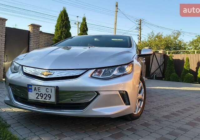 Серый Шевроле Вольт, объемом двигателя 1.5 л и пробегом 175 тыс. км за 16000 $, фото 2 на Automoto.ua