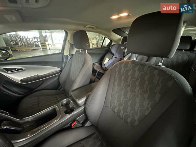 Серый Шевроле Вольт, объемом двигателя 1.4 л и пробегом 154 тыс. км за 11200 $, фото 19 на Automoto.ua