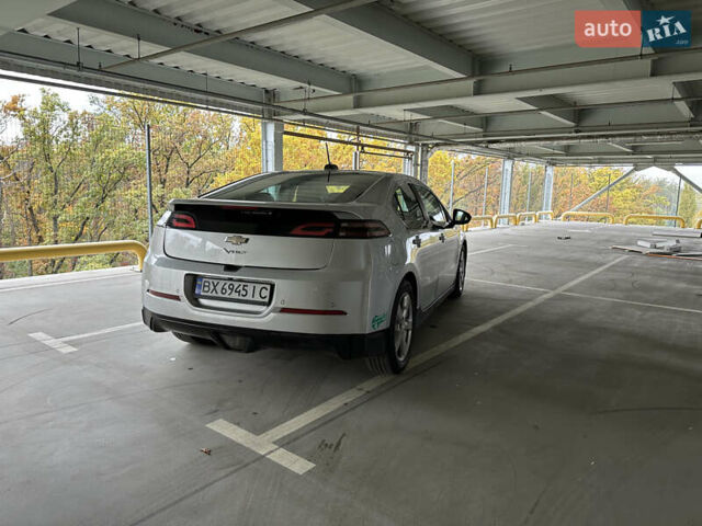 Серый Шевроле Вольт, объемом двигателя 1.4 л и пробегом 154 тыс. км за 11200 $, фото 5 на Automoto.ua