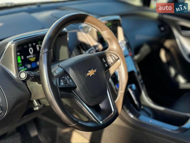 Серый Шевроле Вольт, объемом двигателя 1.4 л и пробегом 127 тыс. км за 10800 $, фото 2 на Automoto.ua