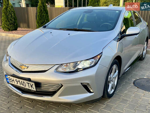 Сірий Шевроле Вольт, об'ємом двигуна 1.49 л та пробігом 141 тис. км за 13300 $, фото 4 на Automoto.ua