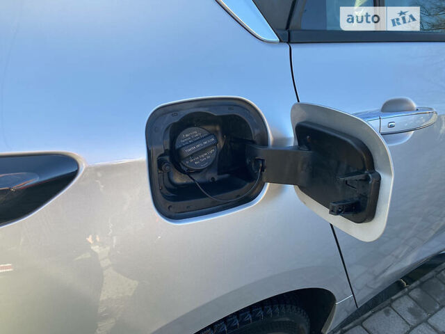 Сірий Шевроле Вольт, об'ємом двигуна 1.5 л та пробігом 58 тис. км за 16300 $, фото 18 на Automoto.ua