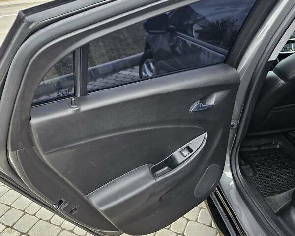 Серый Шевроле Вольт, объемом двигателя 1.5 л и пробегом 120 тыс. км за 13500 $, фото 25 на Automoto.ua