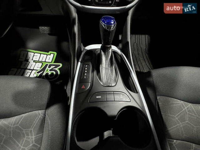 Серый Шевроле Вольт, объемом двигателя 1.49 л и пробегом 196 тыс. км за 11500 $, фото 36 на Automoto.ua