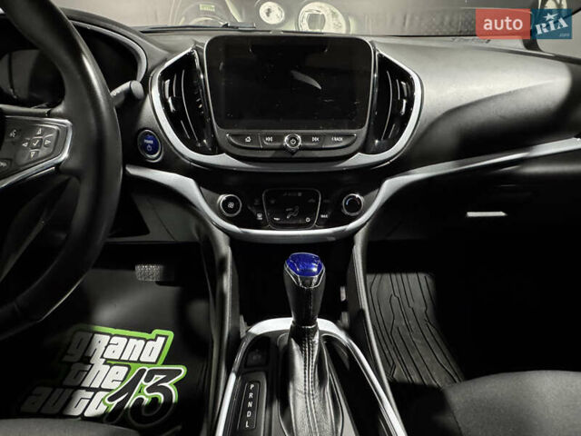 Сірий Шевроле Вольт, об'ємом двигуна 1.49 л та пробігом 196 тис. км за 11400 $, фото 35 на Automoto.ua