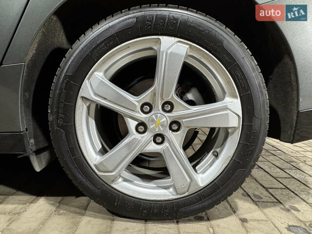 Сірий Шевроле Вольт, об'ємом двигуна 1.49 л та пробігом 196 тис. км за 11400 $, фото 39 на Automoto.ua