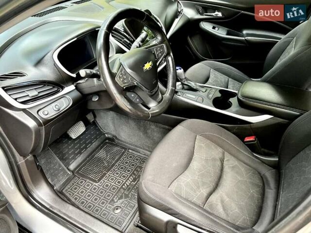 Сірий Шевроле Вольт, об'ємом двигуна 1.5 л та пробігом 183 тис. км за 20500 $, фото 11 на Automoto.ua