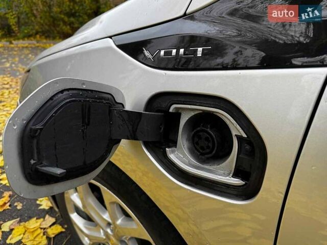 Сірий Шевроле Вольт, об'ємом двигуна 1.5 л та пробігом 185 тис. км за 12990 $, фото 11 на Automoto.ua