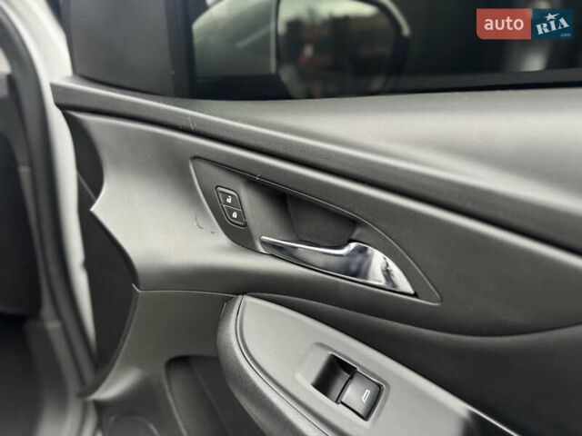 Серый Шевроле Вольт, объемом двигателя 1.49 л и пробегом 178 тыс. км за 14000 $, фото 30 на Automoto.ua