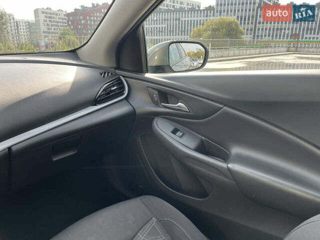 Серый Шевроле Вольт, объемом двигателя 1.5 л и пробегом 130 тыс. км за 17500 $, фото 19 на Automoto.ua