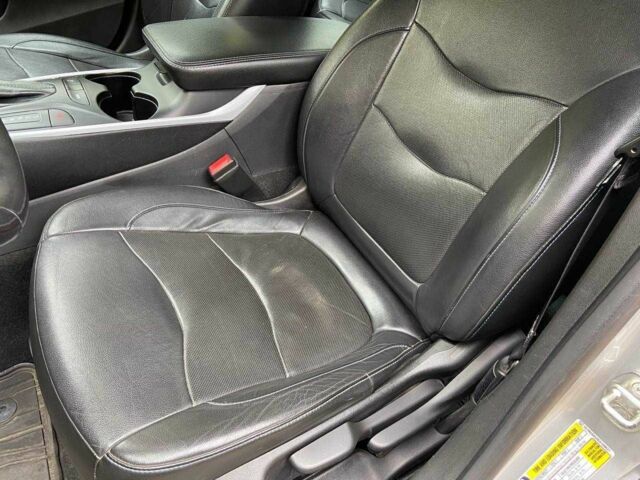 Серый Шевроле Вольт, объемом двигателя 0 л и пробегом 150 тыс. км за 13000 $, фото 10 на Automoto.ua