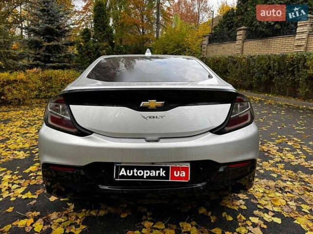 Сірий Шевроле Вольт, об'ємом двигуна 1.5 л та пробігом 185 тис. км за 12990 $, фото 6 на Automoto.ua