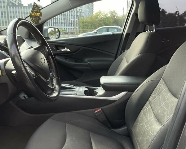 Серый Шевроле Вольт, объемом двигателя 1.5 л и пробегом 130 тыс. км за 17500 $, фото 14 на Automoto.ua