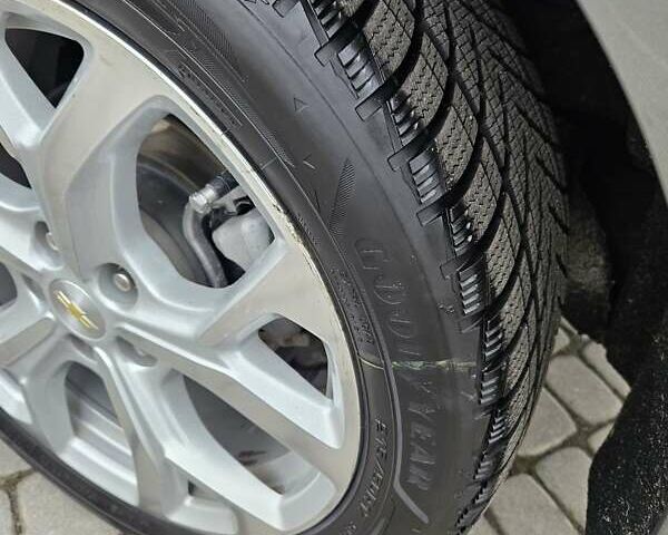 Серый Шевроле Вольт, объемом двигателя 1.5 л и пробегом 120 тыс. км за 13500 $, фото 19 на Automoto.ua