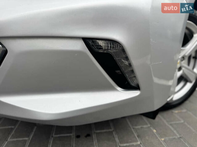 Серый Шевроле Вольт, объемом двигателя 1.49 л и пробегом 178 тыс. км за 14000 $, фото 6 на Automoto.ua