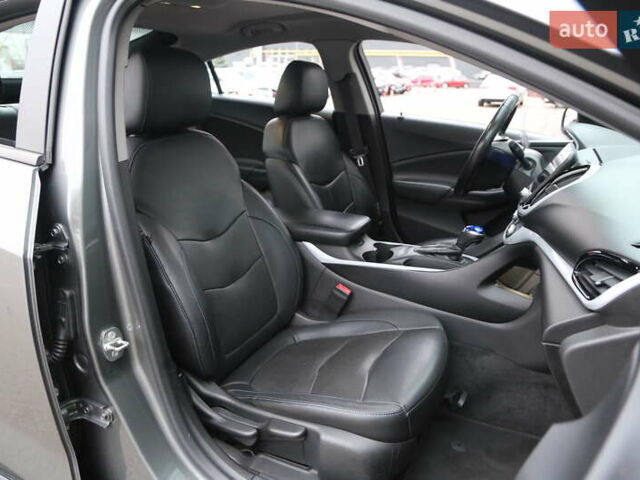 Серый Шевроле Вольт, объемом двигателя 1.5 л и пробегом 179 тыс. км за 13900 $, фото 10 на Automoto.ua