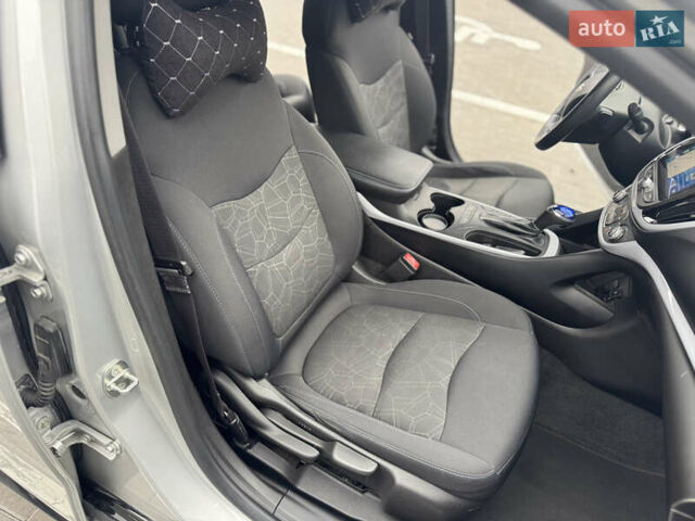Серый Шевроле Вольт, объемом двигателя 1.49 л и пробегом 178 тыс. км за 14000 $, фото 25 на Automoto.ua