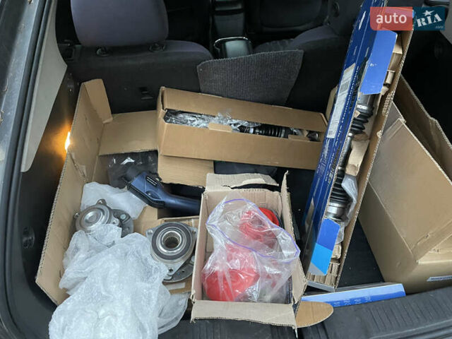 Серый Шевроле Вольт, объемом двигателя 1.4 л и пробегом 174 тыс. км за 10500 $, фото 35 на Automoto.ua