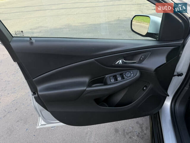 Сірий Шевроле Вольт, об'ємом двигуна 1.5 л та пробігом 139 тис. км за 13700 $, фото 18 на Automoto.ua