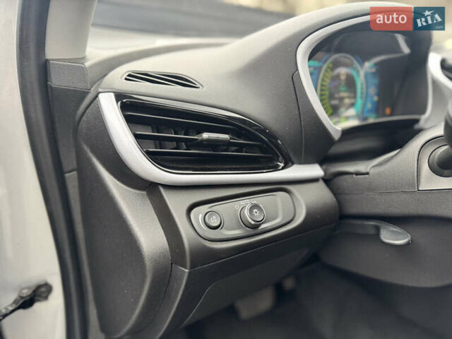 Серый Шевроле Вольт, объемом двигателя 1.49 л и пробегом 178 тыс. км за 14000 $, фото 44 на Automoto.ua