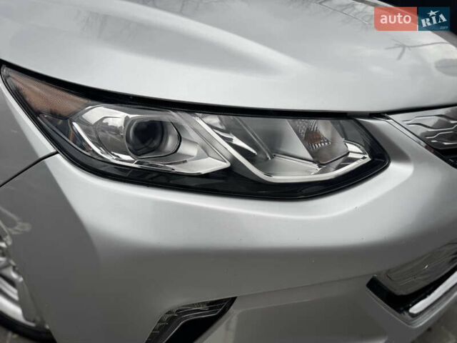 Серый Шевроле Вольт, объемом двигателя 1.49 л и пробегом 178 тыс. км за 14000 $, фото 9 на Automoto.ua