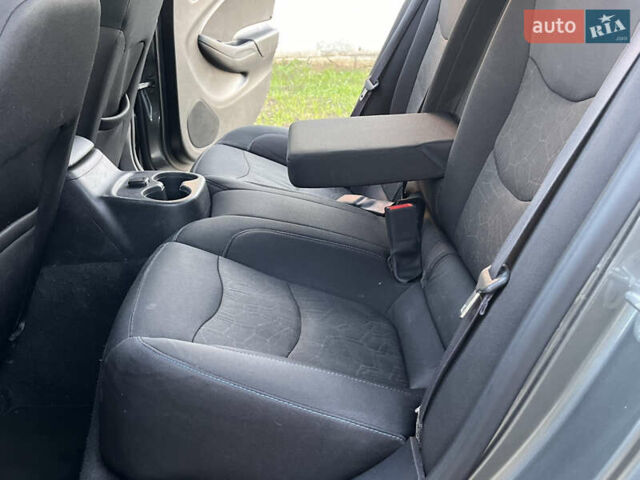 Серый Шевроле Вольт, объемом двигателя 1.5 л и пробегом 92 тыс. км за 12900 $, фото 42 на Automoto.ua