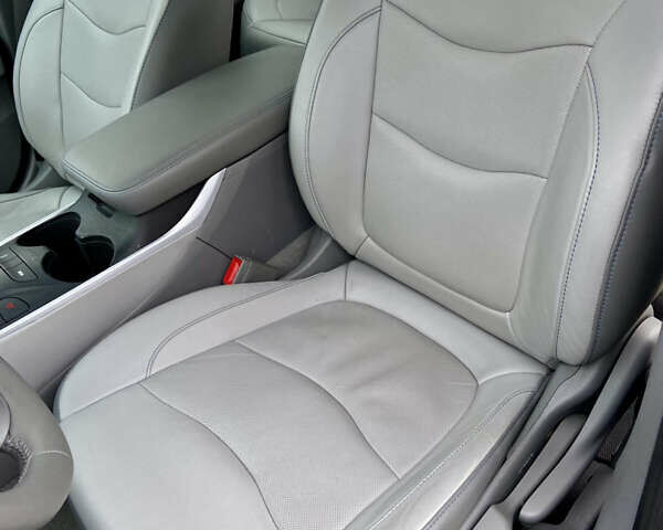 Серый Шевроле Вольт, объемом двигателя 1.49 л и пробегом 32 тыс. км за 20300 $, фото 16 на Automoto.ua