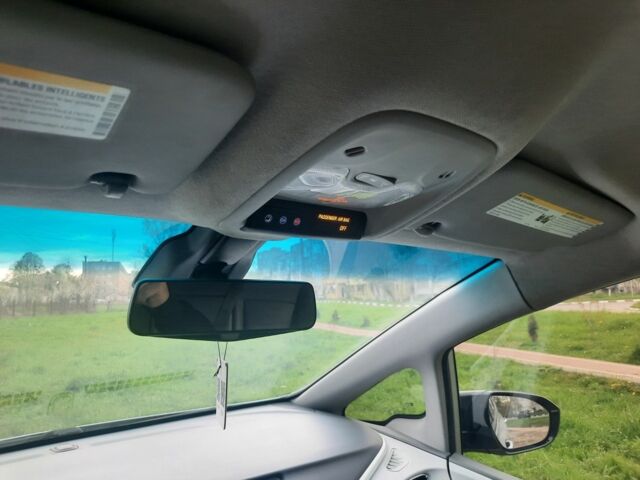 Серый Шевроле Вольт, объемом двигателя 0 л и пробегом 207 тыс. км за 12300 $, фото 8 на Automoto.ua