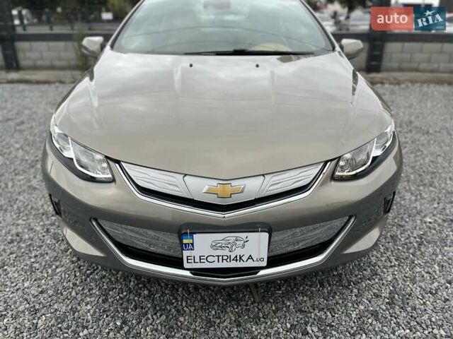 Серый Шевроле Вольт, объемом двигателя 1.5 л и пробегом 122 тыс. км за 17900 $, фото 2 на Automoto.ua