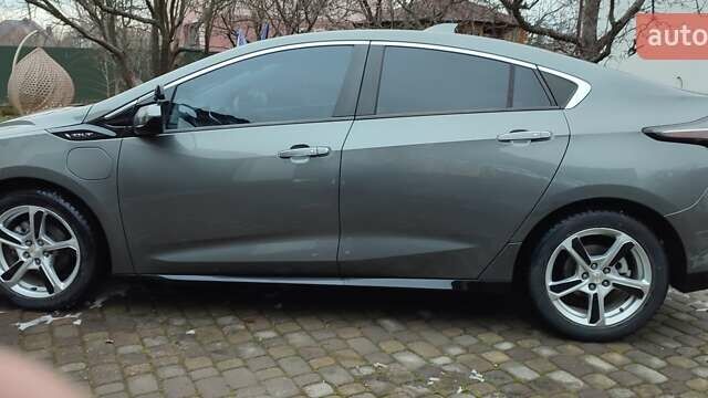 Серый Шевроле Вольт, объемом двигателя 1.5 л и пробегом 98 тыс. км за 15500 $, фото 1 на Automoto.ua