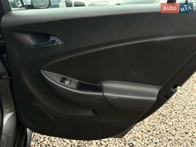 Серый Шевроле Вольт, объемом двигателя 1.5 л и пробегом 124 тыс. км за 15800 $, фото 28 на Automoto.ua