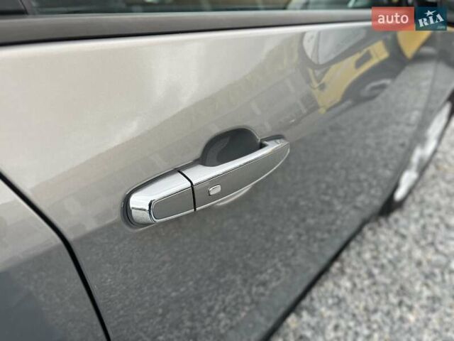 Серый Шевроле Вольт, объемом двигателя 1.5 л и пробегом 122 тыс. км за 17900 $, фото 12 на Automoto.ua