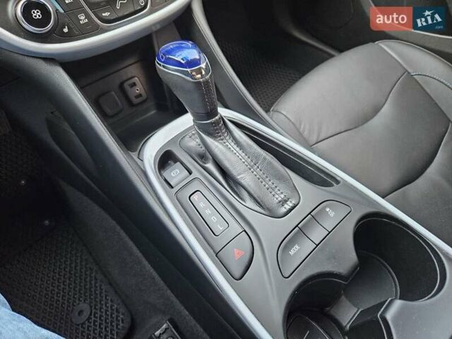 Шевроле Вольт 2017 в Одессе на Automoto.ua Серый Шевроле Вольт, объемом двигателя 1.49 л и пробегом 125 тыс. км за 14300 $, фото 44 на Automoto.ua