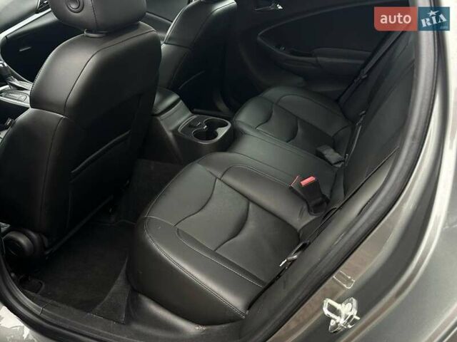 Серый Шевроле Вольт, объемом двигателя 1.5 л и пробегом 124 тыс. км за 15800 $, фото 26 на Automoto.ua