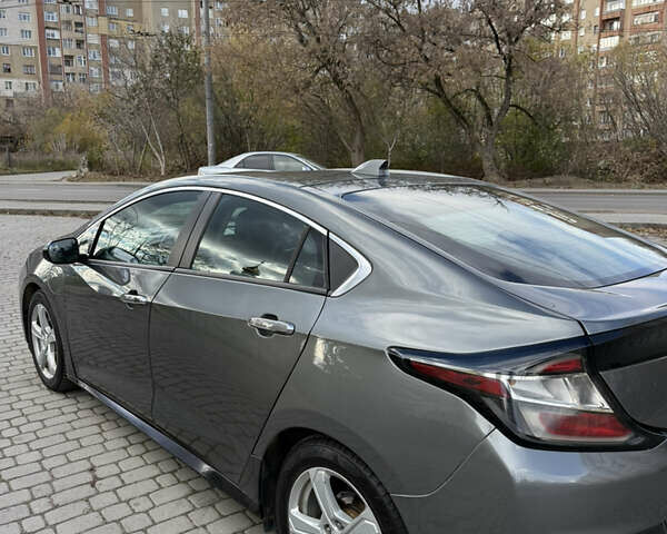 Серый Шевроле Вольт, объемом двигателя 1.49 л и пробегом 171 тыс. км за 12700 $, фото 2 на Automoto.ua
