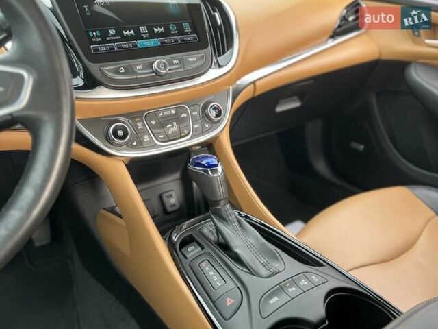 Серый Шевроле Вольт, объемом двигателя 1.5 л и пробегом 122 тыс. км за 17900 $, фото 26 на Automoto.ua