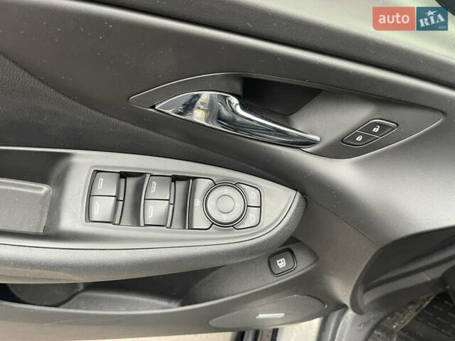 Серый Шевроле Вольт, объемом двигателя 1.5 л и пробегом 144 тыс. км за 16900 $, фото 10 на Automoto.ua