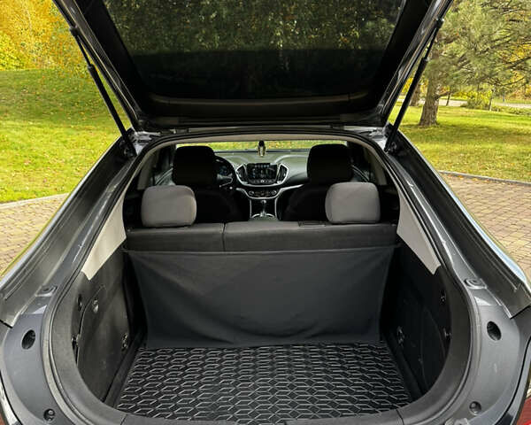 Сірий Шевроле Вольт, об'ємом двигуна 1.49 л та пробігом 71 тис. км за 16500 $, фото 12 на Automoto.ua