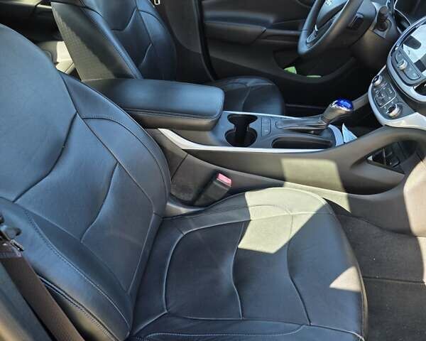 Серый Шевроле Вольт, объемом двигателя 1.49 л и пробегом 124 тыс. км за 14900 $, фото 4 на Automoto.ua