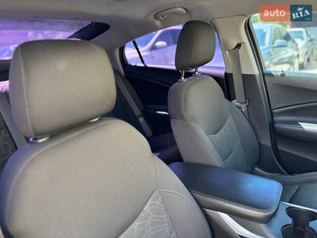 Сірий Шевроле Вольт, об'ємом двигуна 1.49 л та пробігом 98 тис. км за 15200 $, фото 34 на Automoto.ua