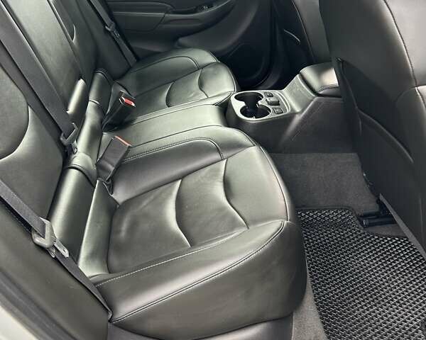 Серый Шевроле Вольт, объемом двигателя 1.49 л и пробегом 135 тыс. км за 17500 $, фото 9 на Automoto.ua