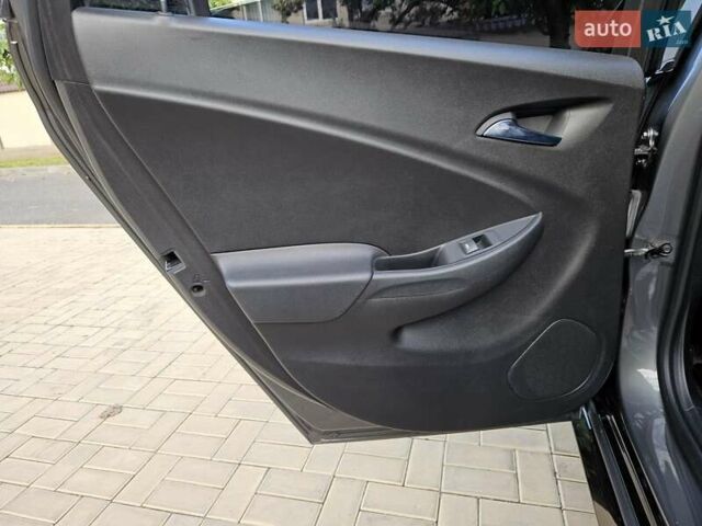 Шевроле Вольт 2017 в Одессе на Automoto.ua Серый Шевроле Вольт, объемом двигателя 1.49 л и пробегом 125 тыс. км за 14300 $, фото 30 на Automoto.ua