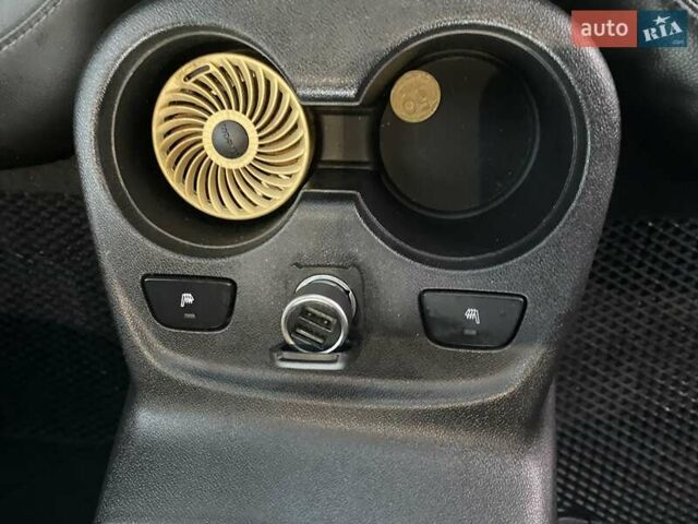 Сірий Шевроле Вольт, об'ємом двигуна 1.5 л та пробігом 94 тис. км за 19200 $, фото 12 на Automoto.ua